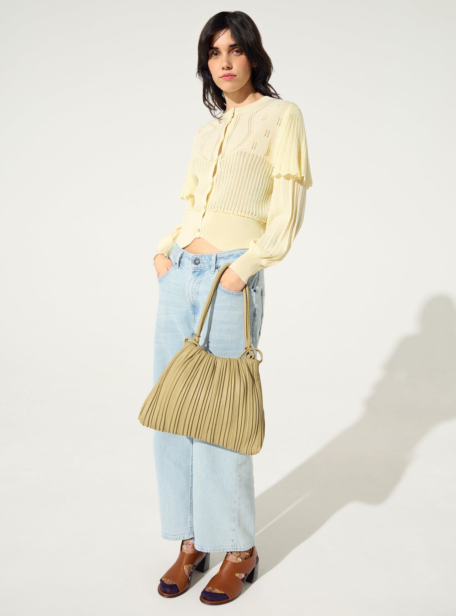 Weißer Faltencardigan