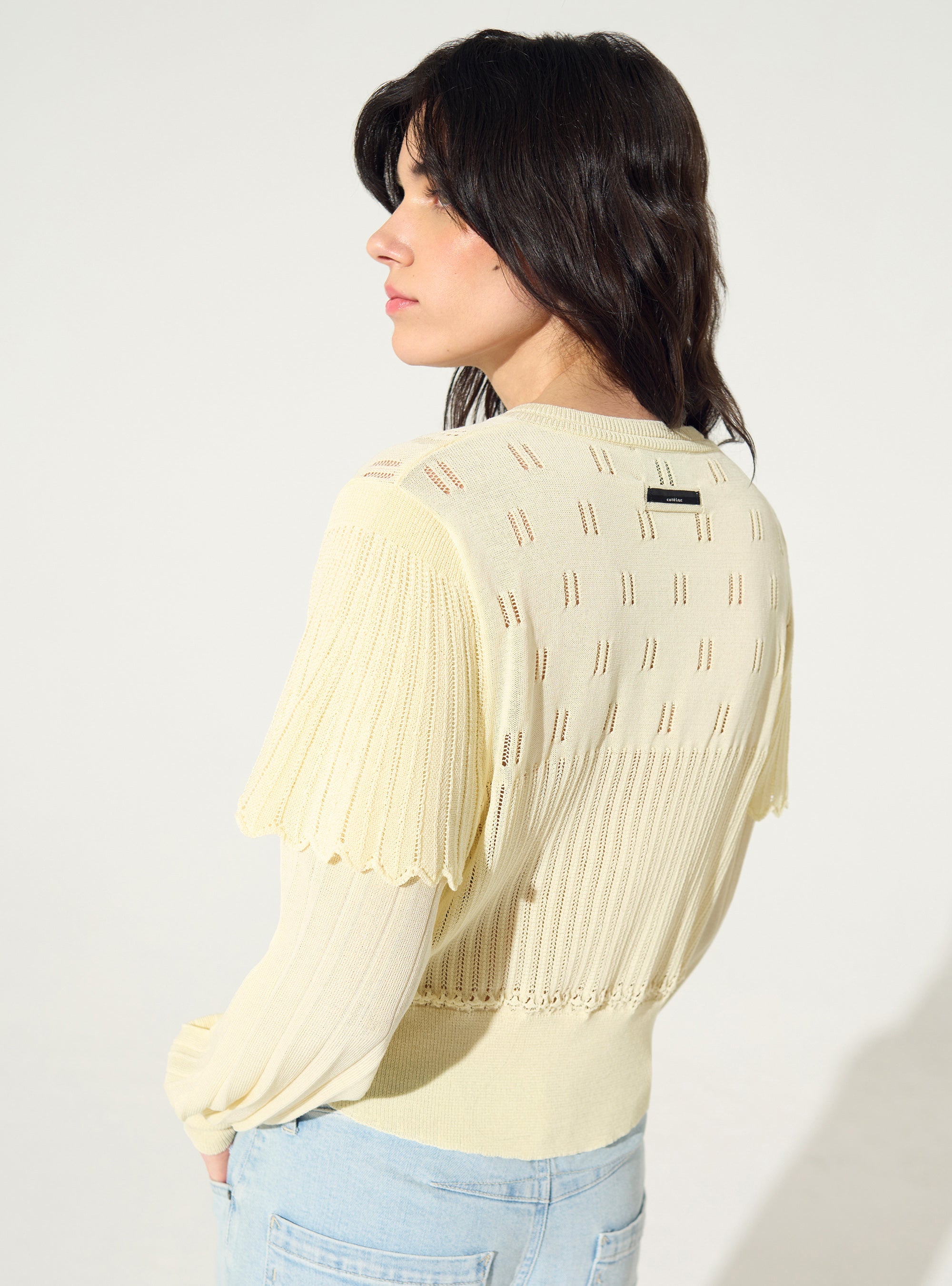 Weißer Faltencardigan