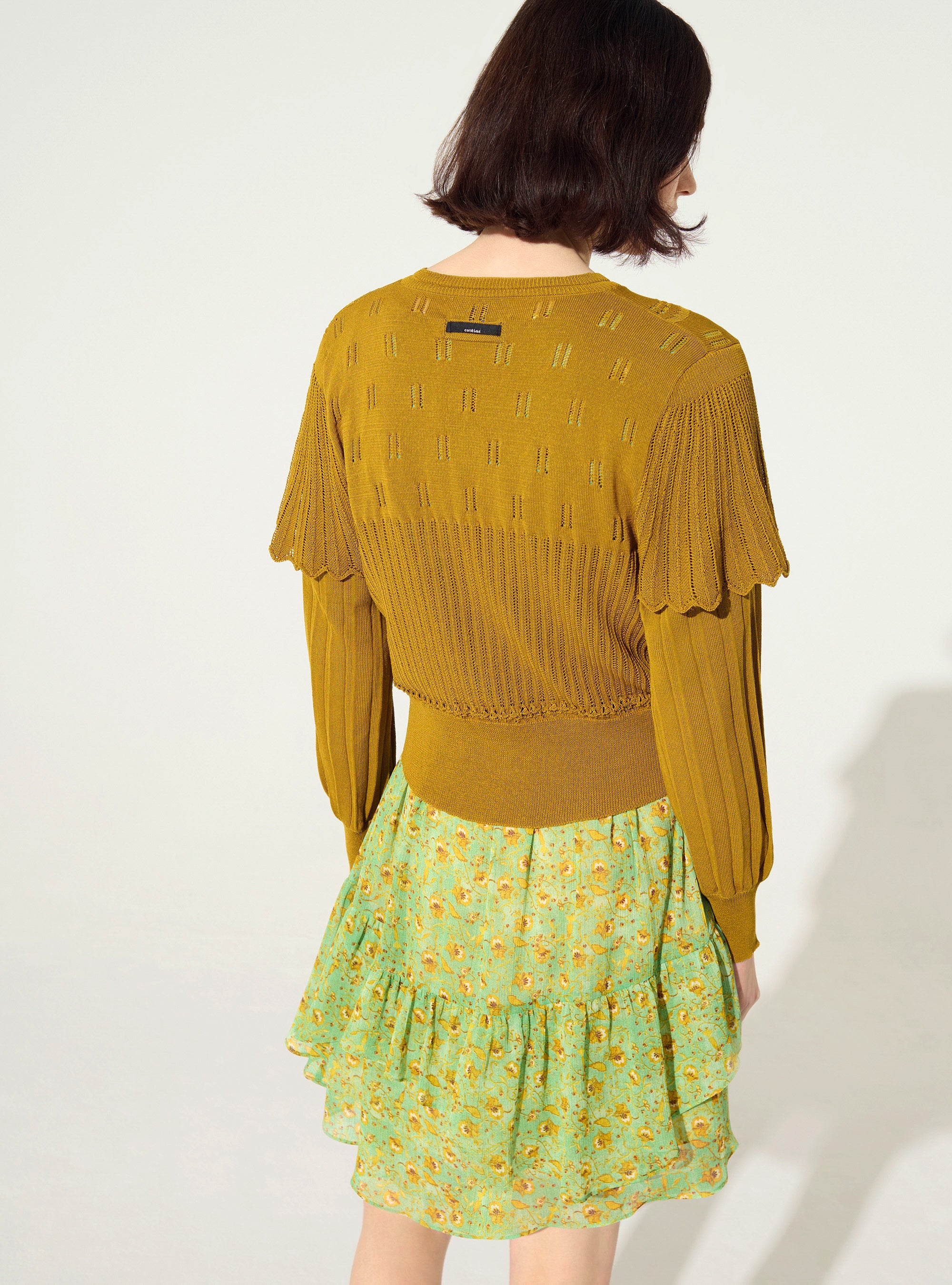 Cardigan plissé ocre jaune
