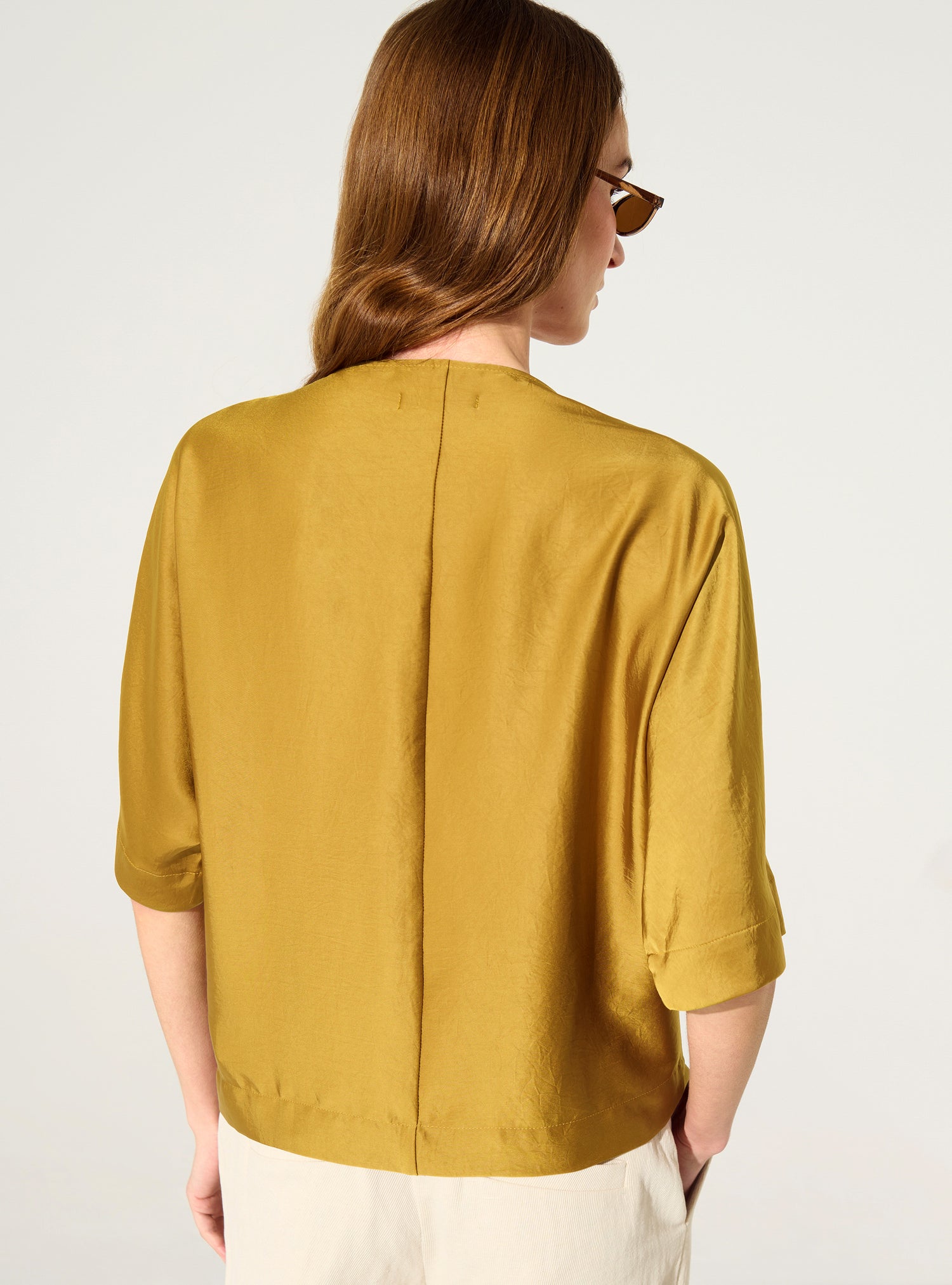 Blouse en satin ample jaune