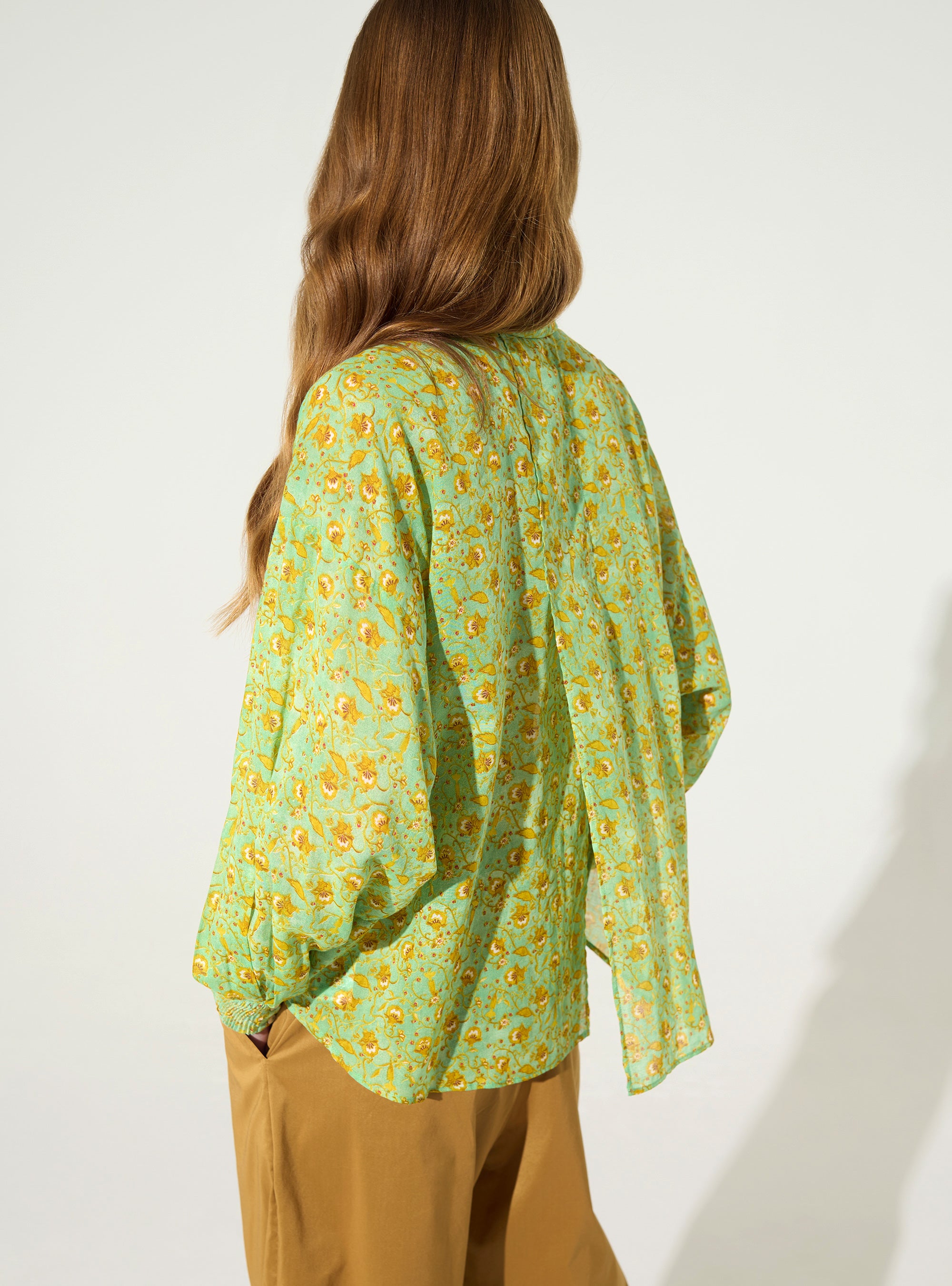 Chemise oversize plissée imprimée en coton vert