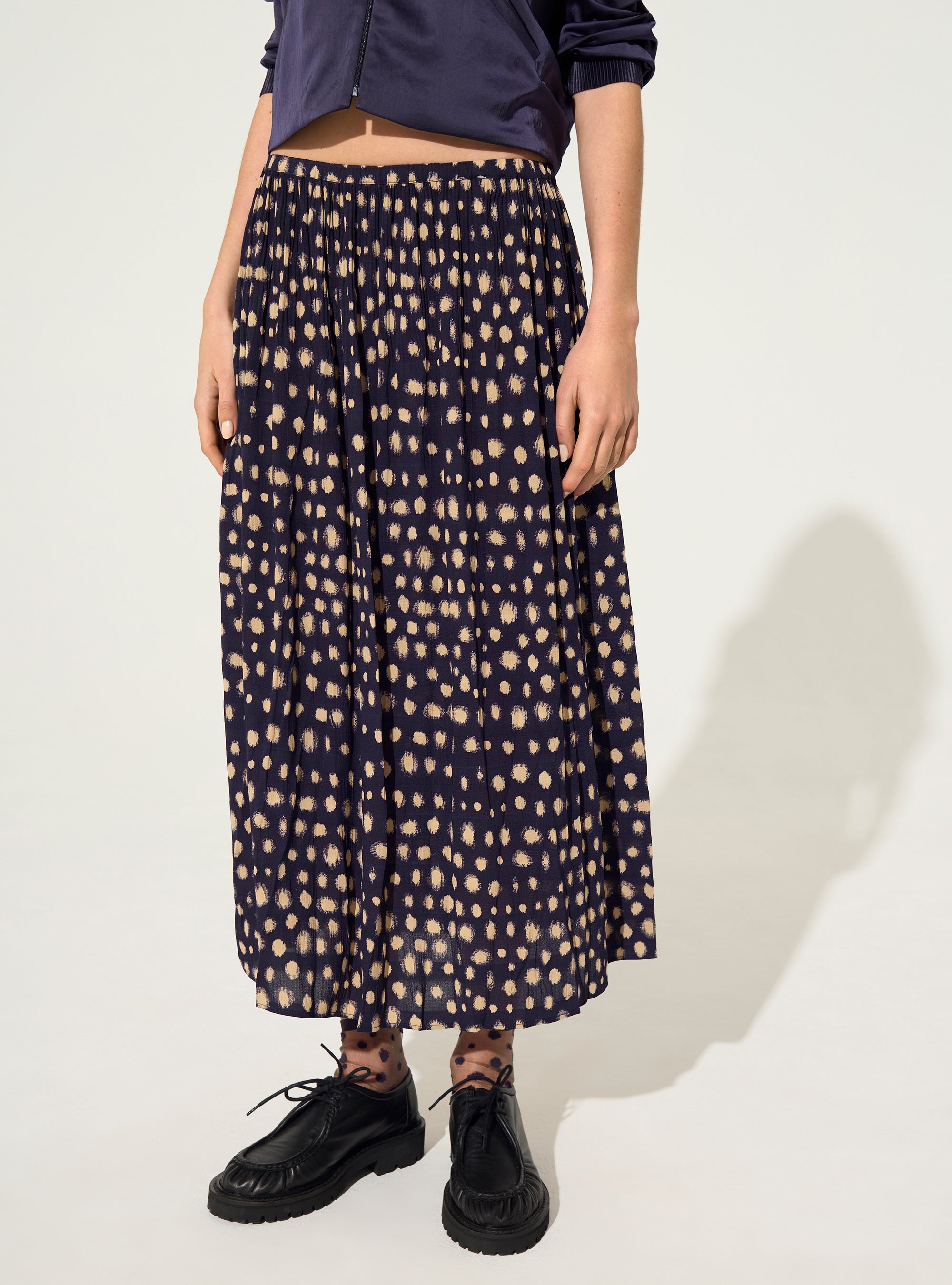 Jupe midi imprimé à pois violette
