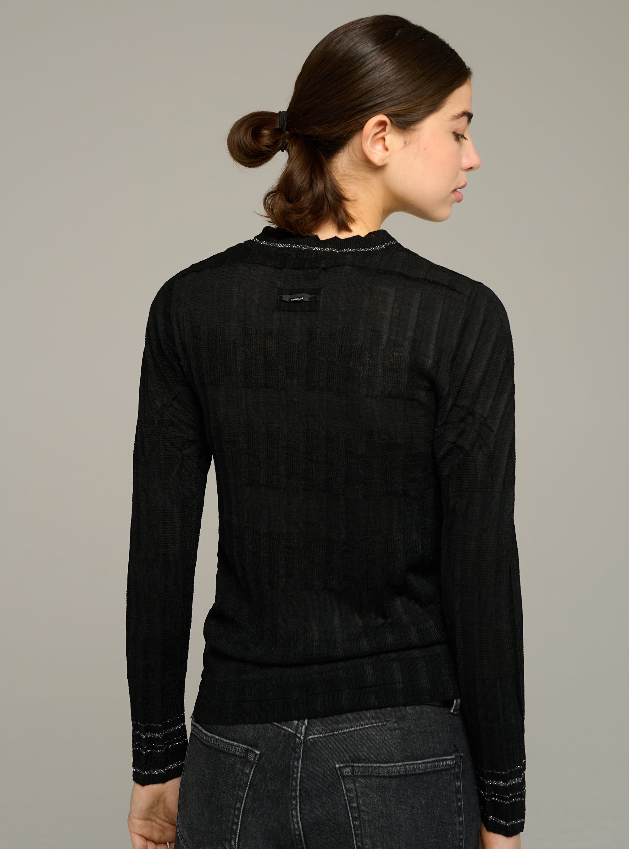 Faltenpullover mit Rundhalsausschnitt, figurbetont, lange Ärmel