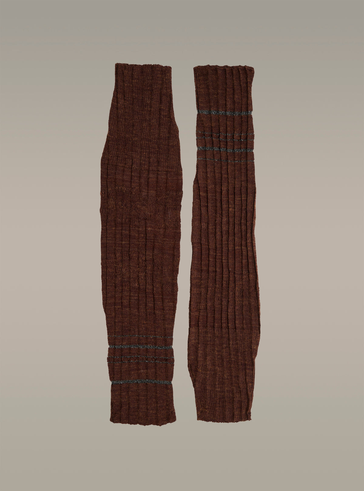 Lurex detail mittens