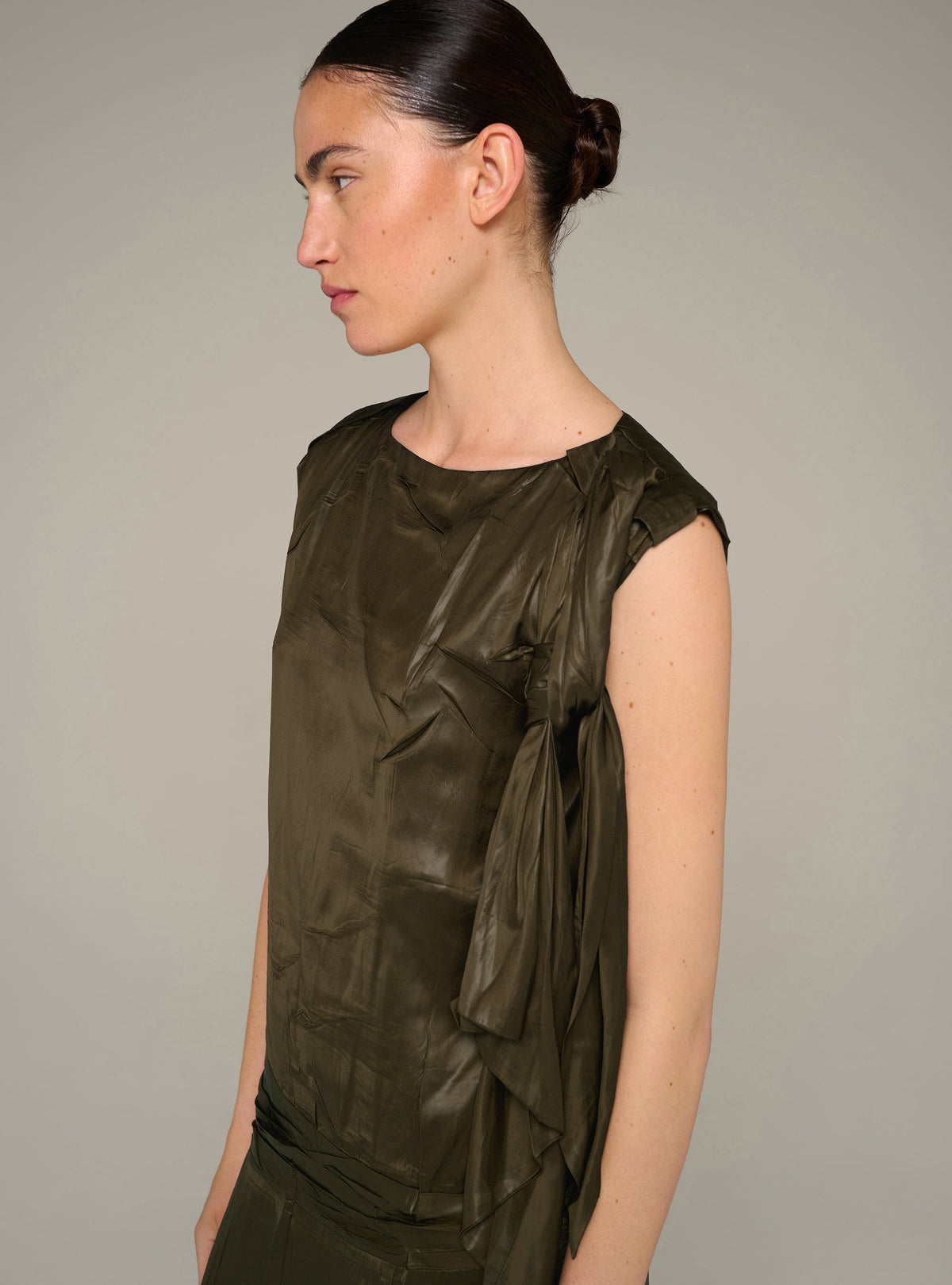Robe longue sans manches plissée Cotélac 
