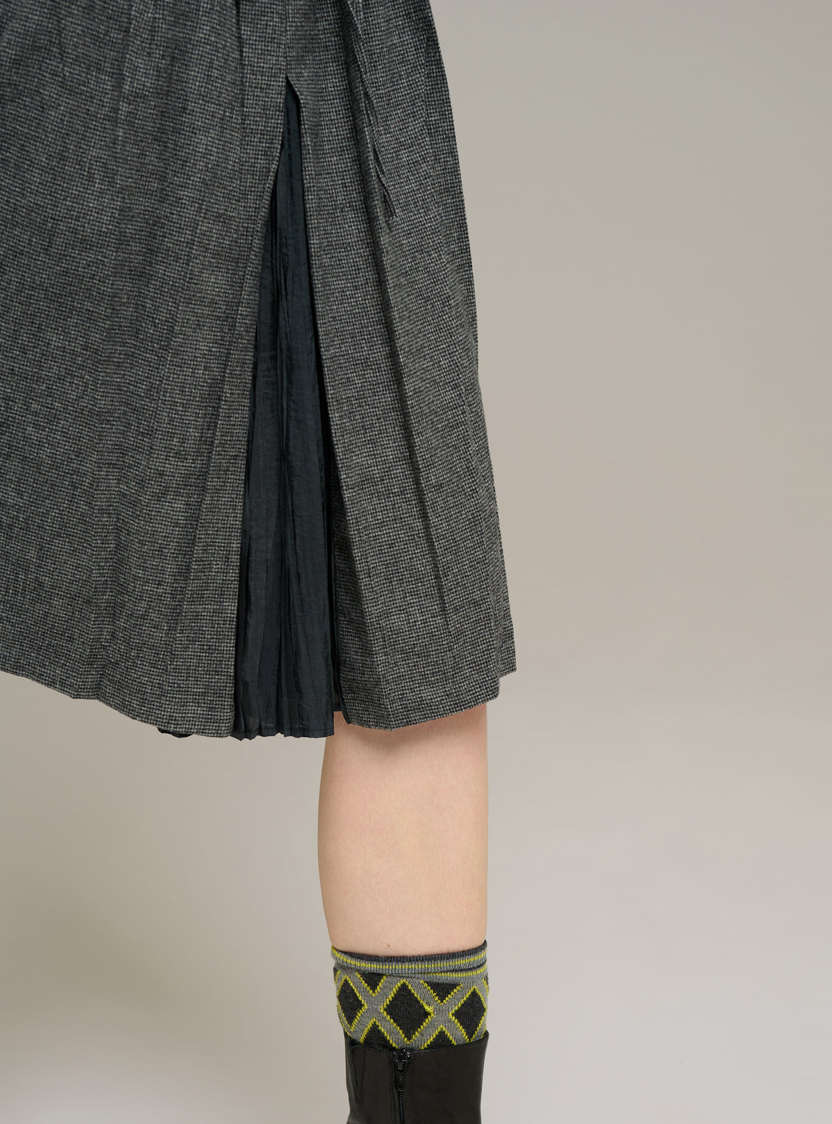 Robe cintrée midi manches longues