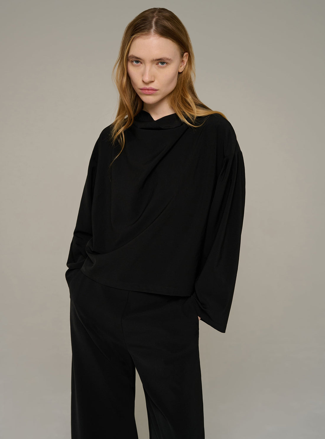 Cotélac blouse col bénitier manches longues